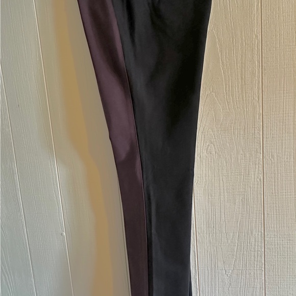 Ann Taylor ponté pant in black and mulberry, NWT, 10 petite. - Picture 4 of 6